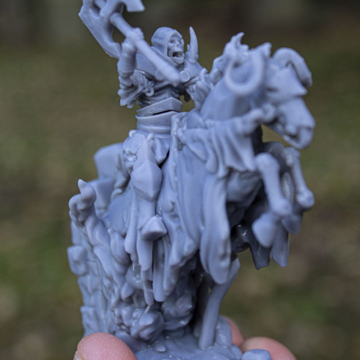 Miniatura Caballeros Oscuros No-Muertos Condes Vampiro resina 28mm sin pintar - Drakholm