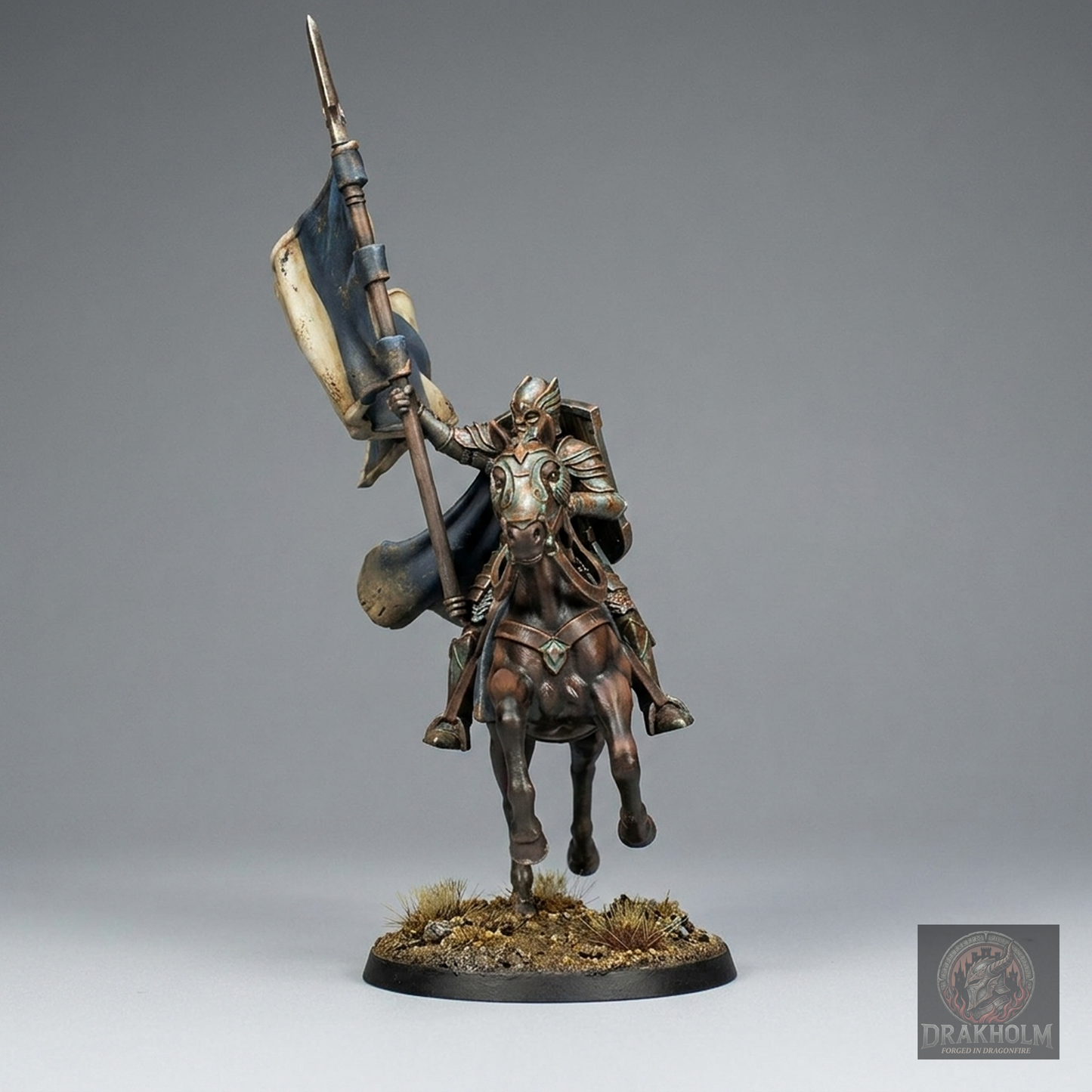 Gondor Banner Bearer | 28mm Resin Miniature | LOTR Middle-earth | Tabletop Wargaming