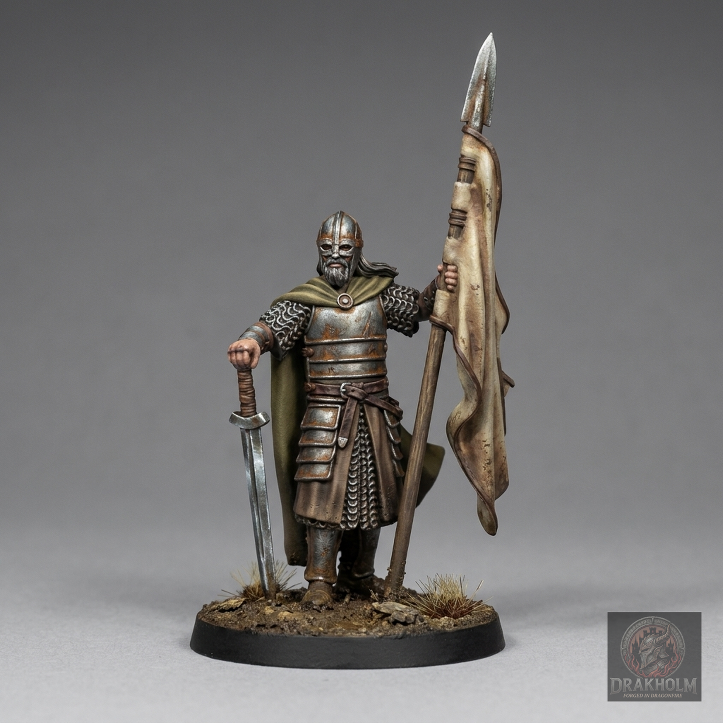 Men of the West Banner Bearer | 28mm Resin Miniature | LOTR Middle-earth | Tabletop Wargaming