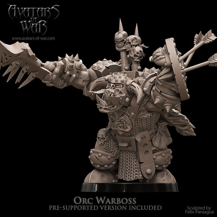 Caudillo Orco con Hacha Mellada y Escudo Acribillado · miniatura de resina 28 mm · Orcos y Goblins · Drakholm