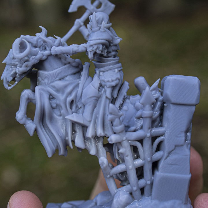 Miniatura Caballeros Oscuros No-Muertos Condes Vampiro resina 28mm sin pintar - Drakholm