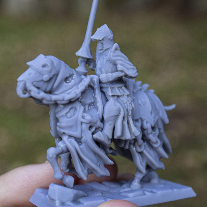 Miniatura Caballeros Oscuros No-Muertos Condes Vampiro resina 28mm sin pintar - Drakholm