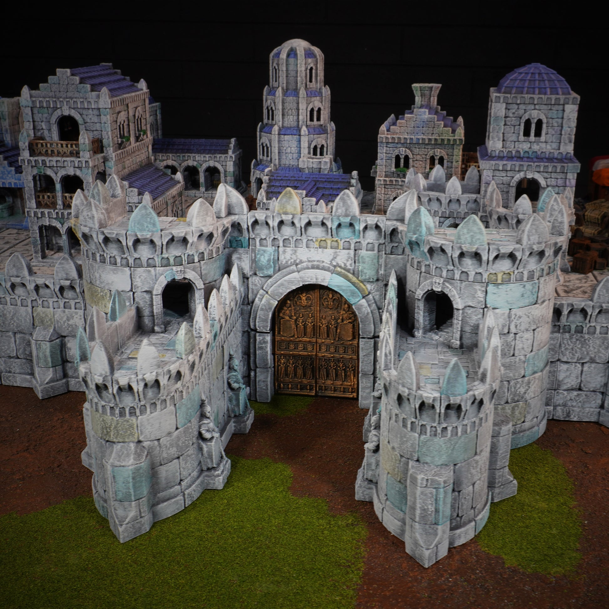 conq-wall-and-gate