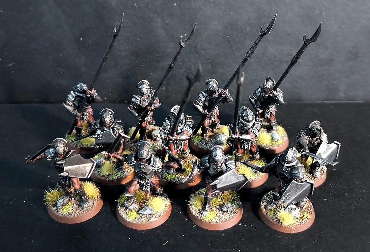 Uruk-hai de Isengard (Piquero) · Isengard · Miniatura 28mm · Drakholm