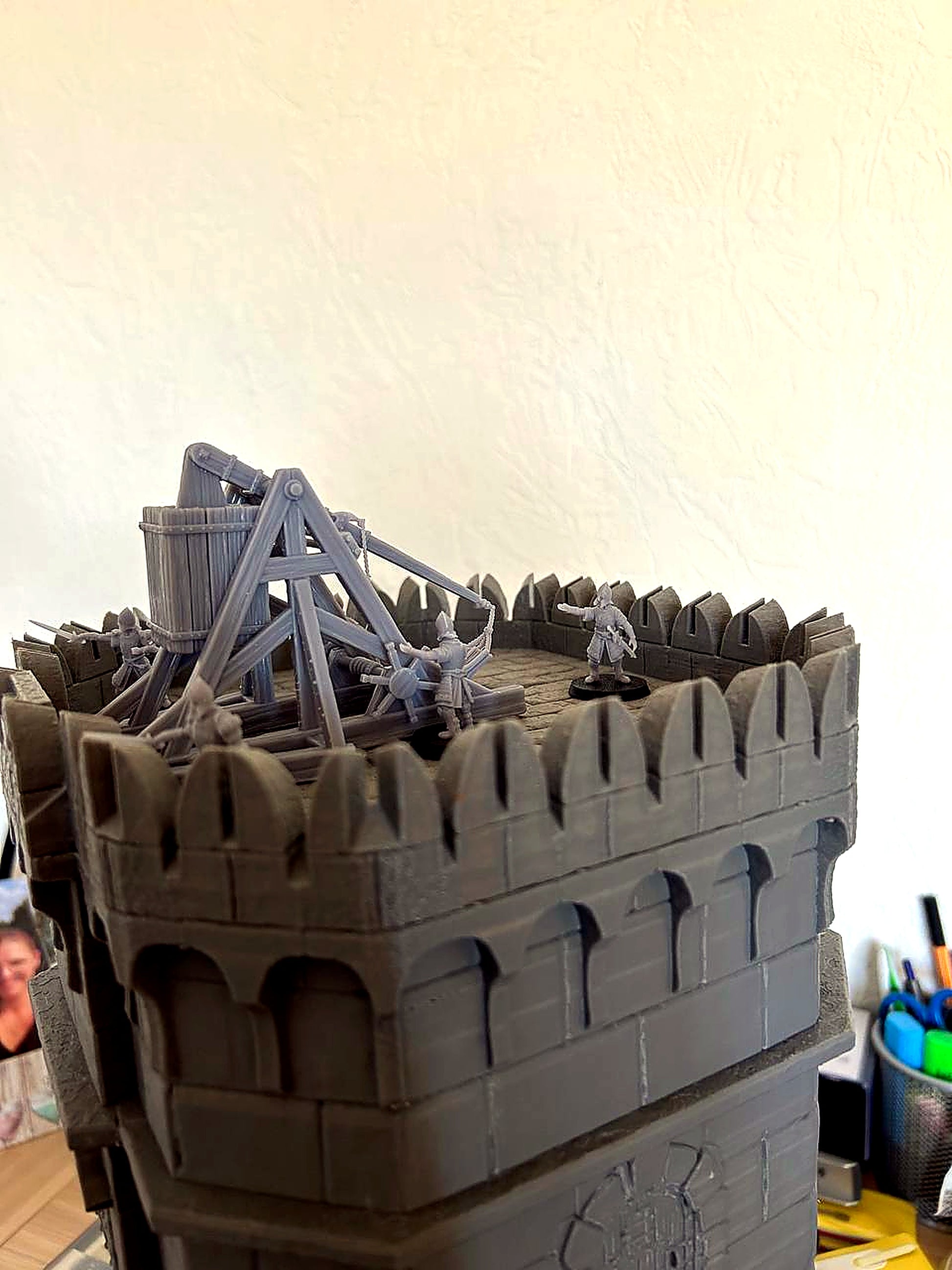 Miniatura Trebuchet de Asedio de Minas Tirith Gondor resina 32mm - Drakholm