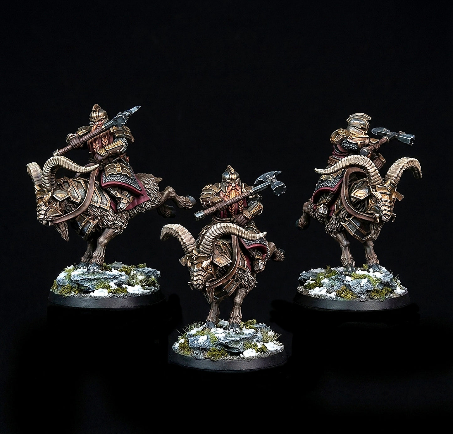 Miniatura Caballería de Carnero con Hacha de las Colinas de Hierro Colinas de Hierro resina 32mm - Drakholm