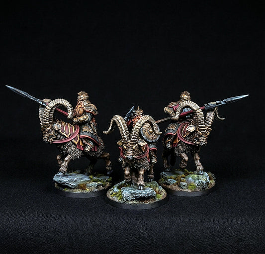 Miniatura Caballería de Carnero con Lanza de las Colinas de Hierro Colinas de Hierro resina 32mm - Drakholm